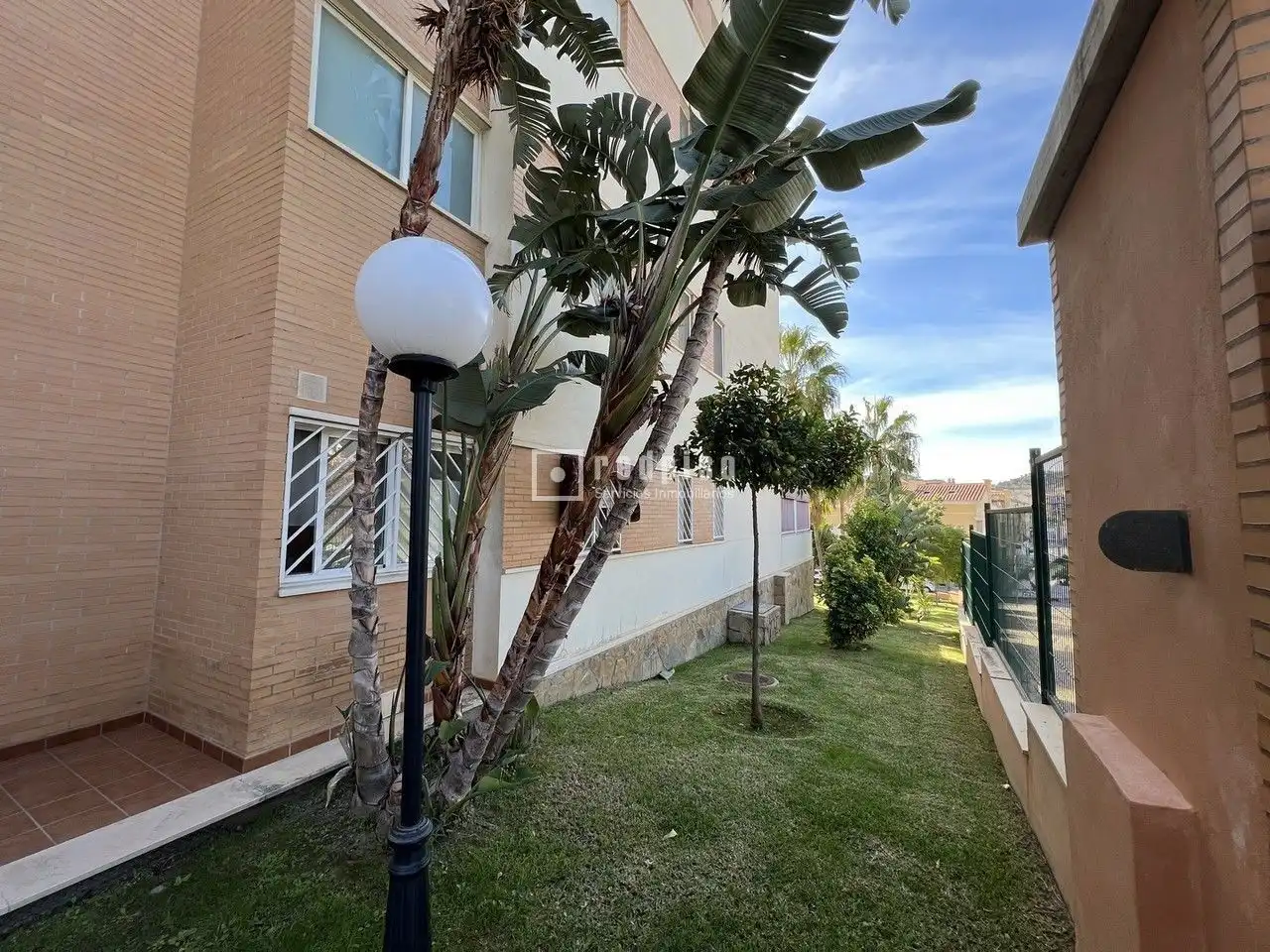 Piso de alquiler en Pepa Flores Marisol, Alegría de la Huerta- Jardín de Málaga
