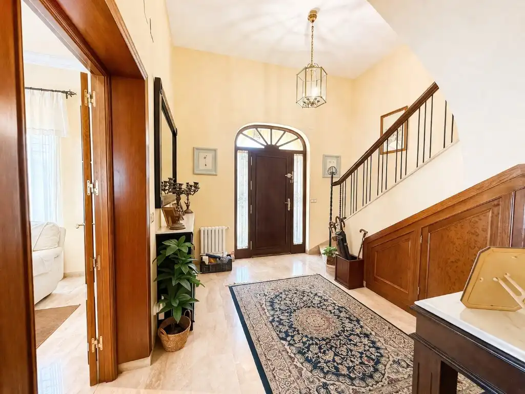 Casa o xalet en venda en Córdoba amb Jardí privat, Terrassa i Traster