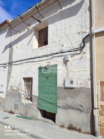 Casa-chalet en Venta en Algueña