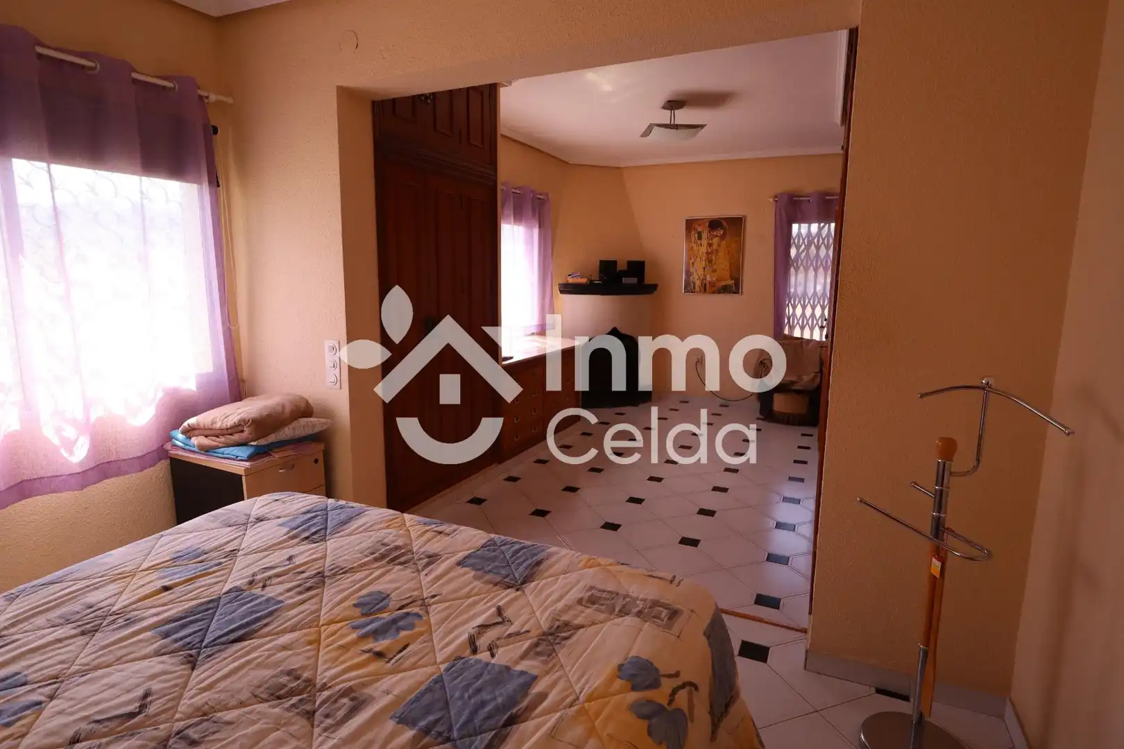Sala de estar de Casa o chalet en venta en Chiva con Aire acondicionado, Calefacción y Jardín privado