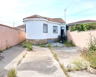 Exterior view of House or chalet for sale in Polán  with Terrace