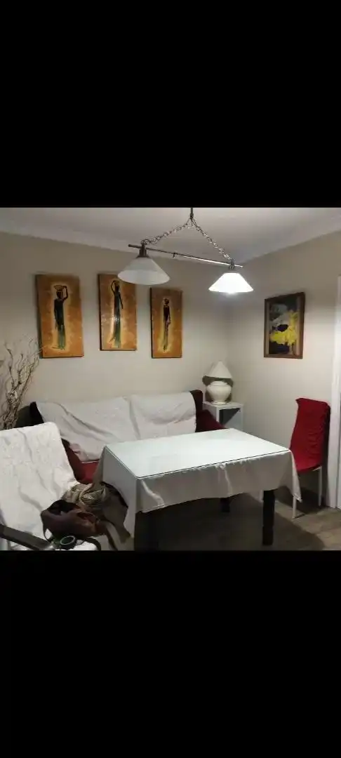 Sala de estar de Piso en venta en Ubrique con Aire acondicionado, Trastero y Amueblado