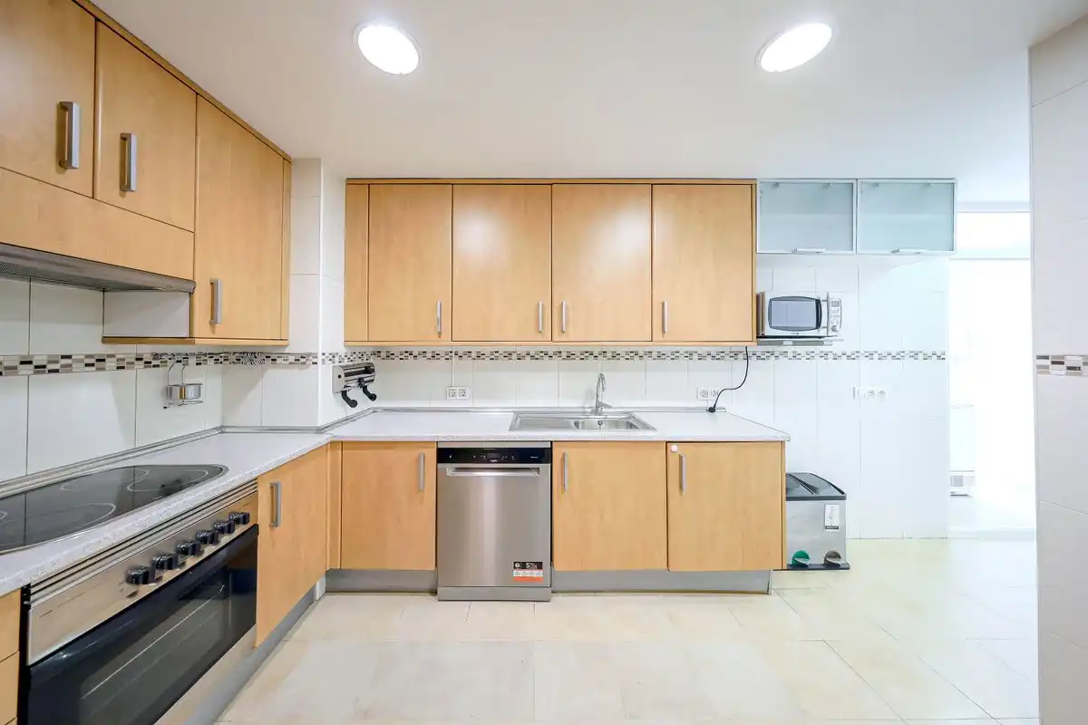 Flat with pool for sale in C. de Américo Castro, imagen 12