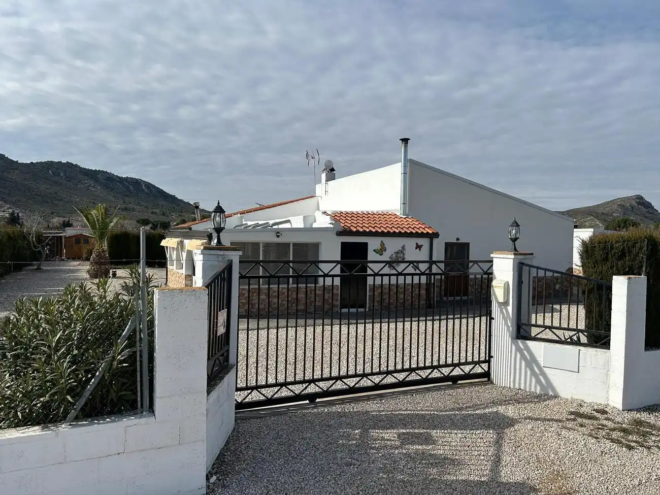 Vista exterior de Finca rústica en venta en Villena con Piscina