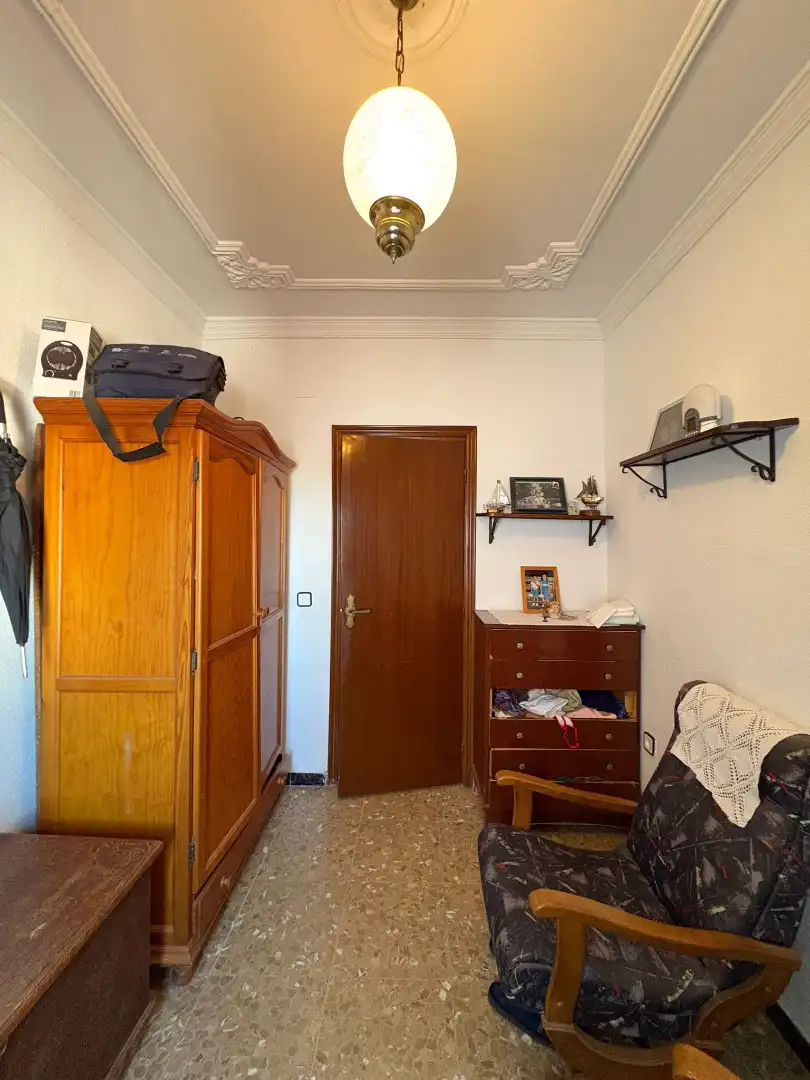 Habitación de Casa adosada en venta en Carmona con Aire acondicionado, Terraza y Amueblado