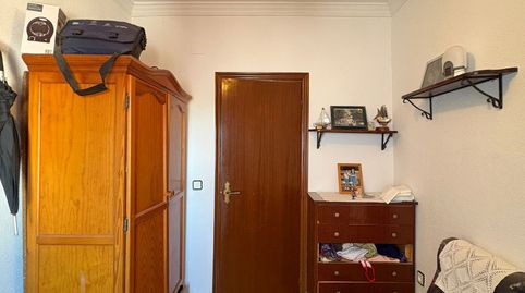 Foto 4 de Casa adosada en venta en Carmona, Sevilla