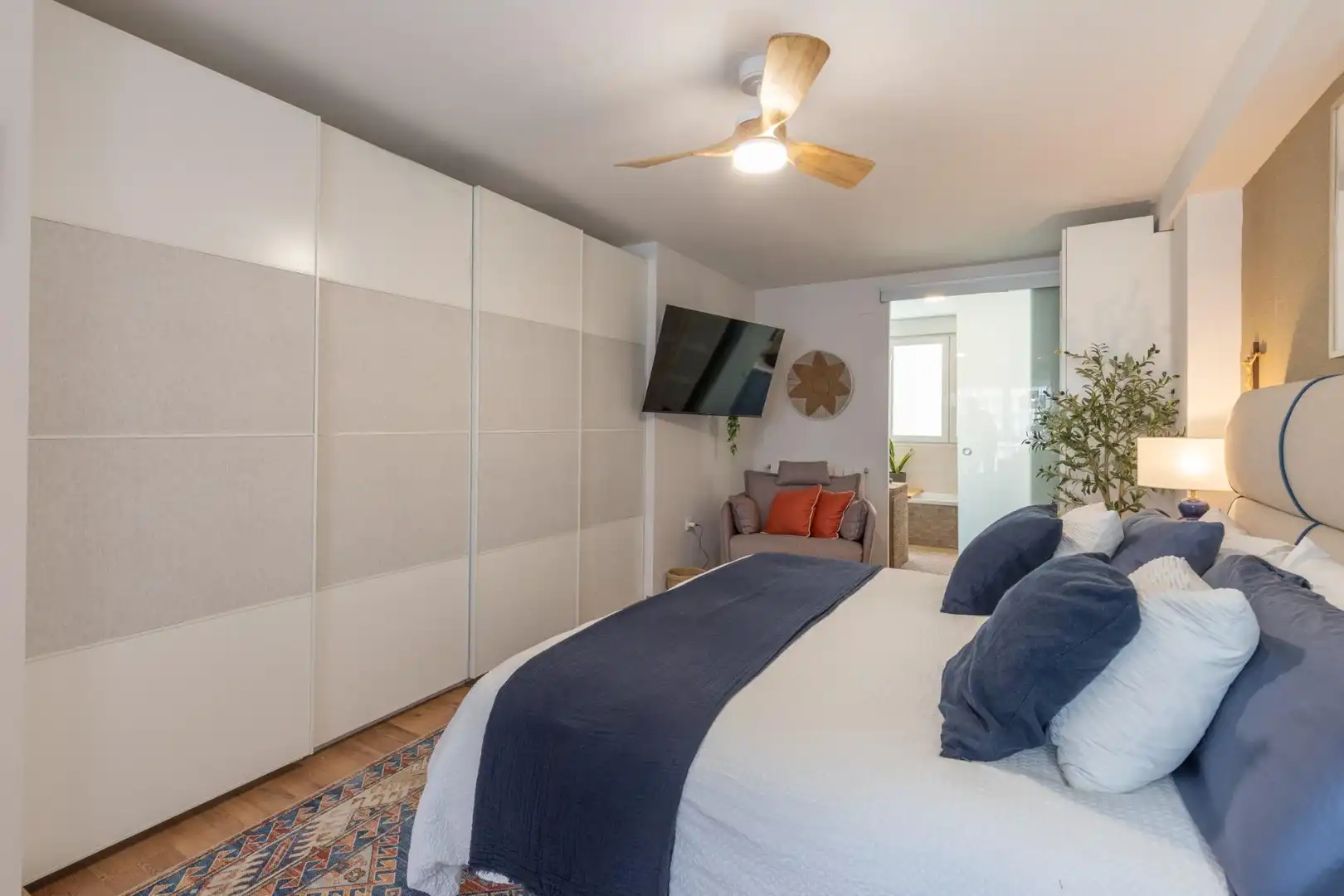 Habitación de Ático en venta en Granada con Aire acondicionado, Calefacción y Terraza