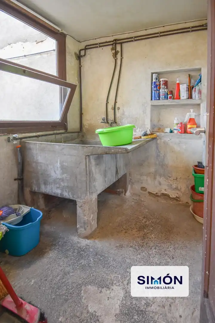 Cuina de Casa o xalet en venda en Olesa de Montserrat amb Jardí privat i Traster