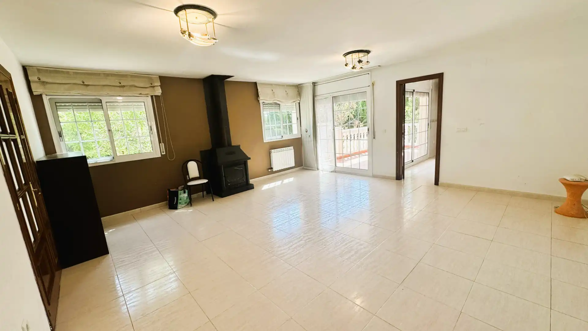 Villa mit Terrasse zum Verkauf in Carrer d'Arnau y Bernat de Vivir, imagen 2
