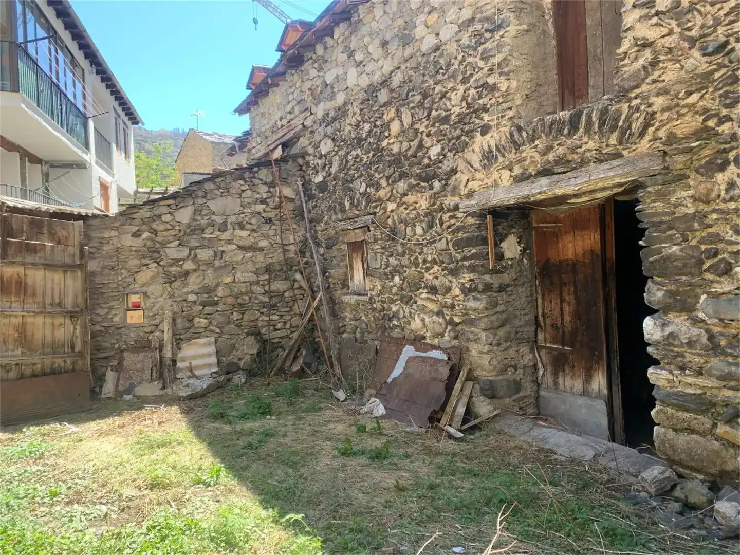 Vista exterior de Casa adosada en venta en Benasque