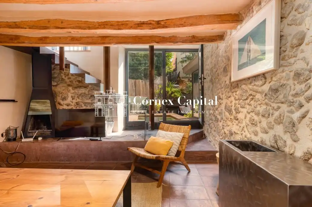 Exterior view of Houses for sale in Jafre, Girona