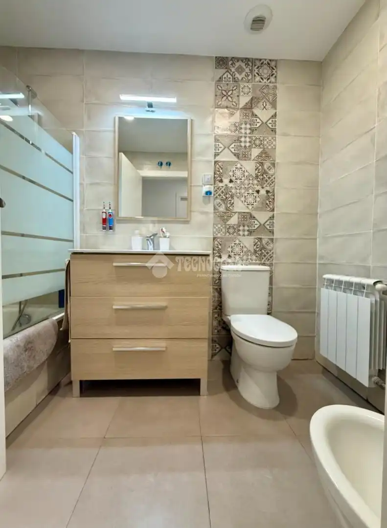 Badezimmer von Wohnung zum Verkauf in Alovera mit Klimaanlage und Gemeinschaftspool