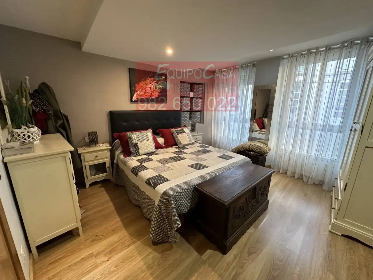 Habitación de Casa adosada en venta en Lugo con Calefacción, Jardín privado y Terraza