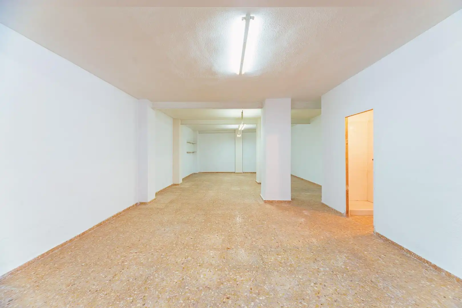 Local en venta en Calle MONSERRATE GUILABERT VALE, 77, Carrús Oeste