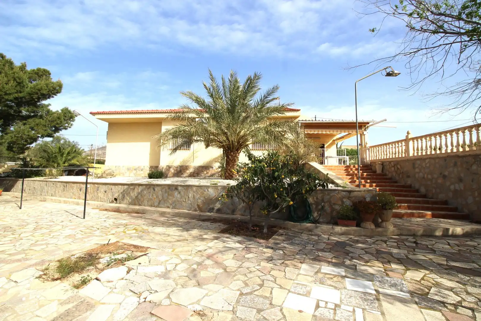 Vista exterior de Casa o chalet en venta en Alicante / Alacant con Aire acondicionado, Terraza y Piscina