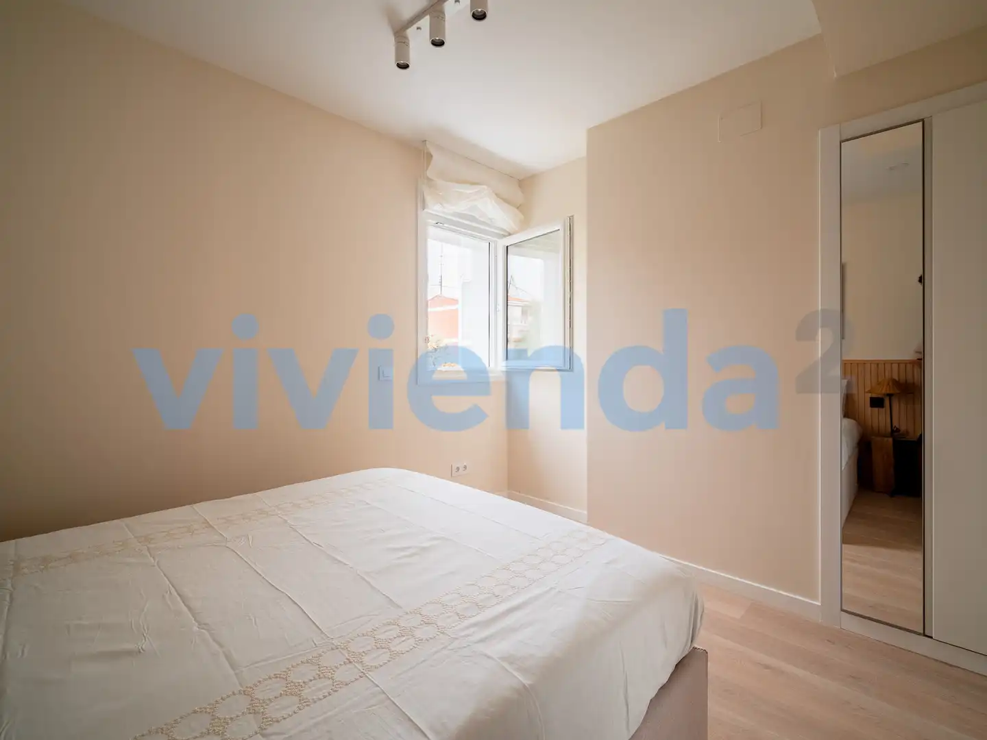 Schlafzimmer von Wohnung zur Miete in Madrid mit Klimaanlage, Heizung und Terrasse