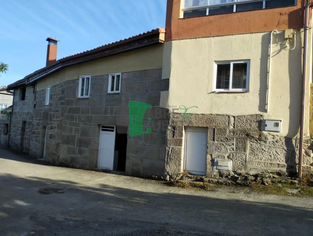 Exterior view of Houses for sale in A Peroxa , Ourense