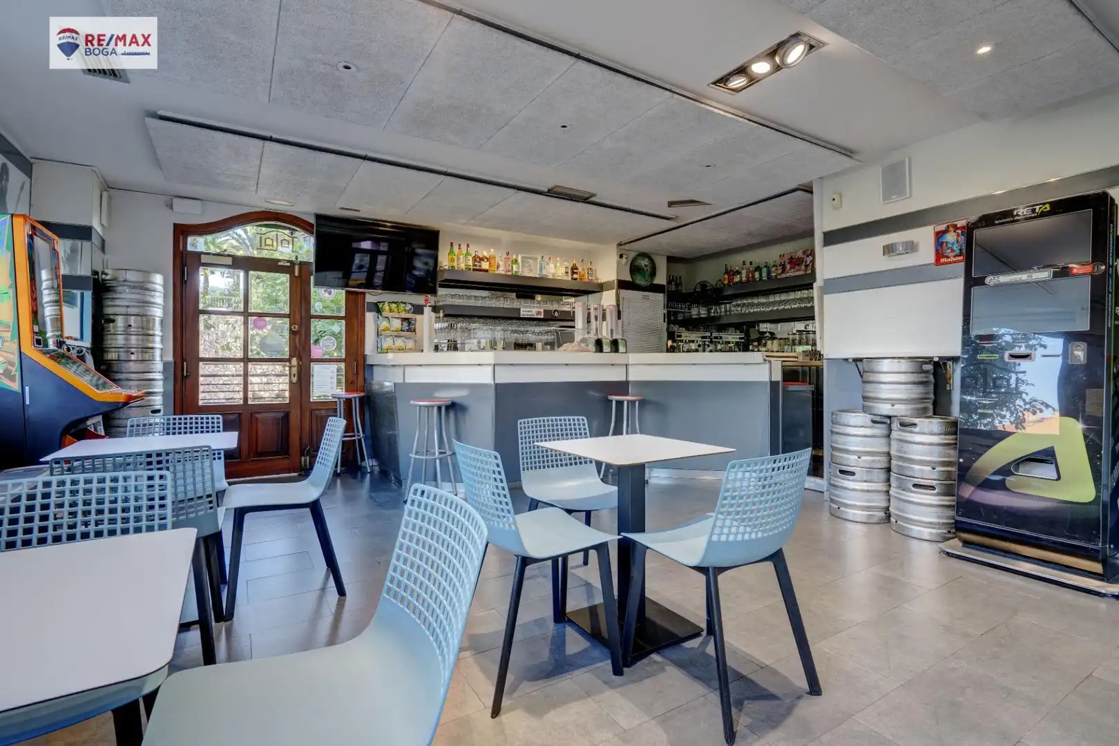 Business premises for sale in Paseo de Mons, imagen 12