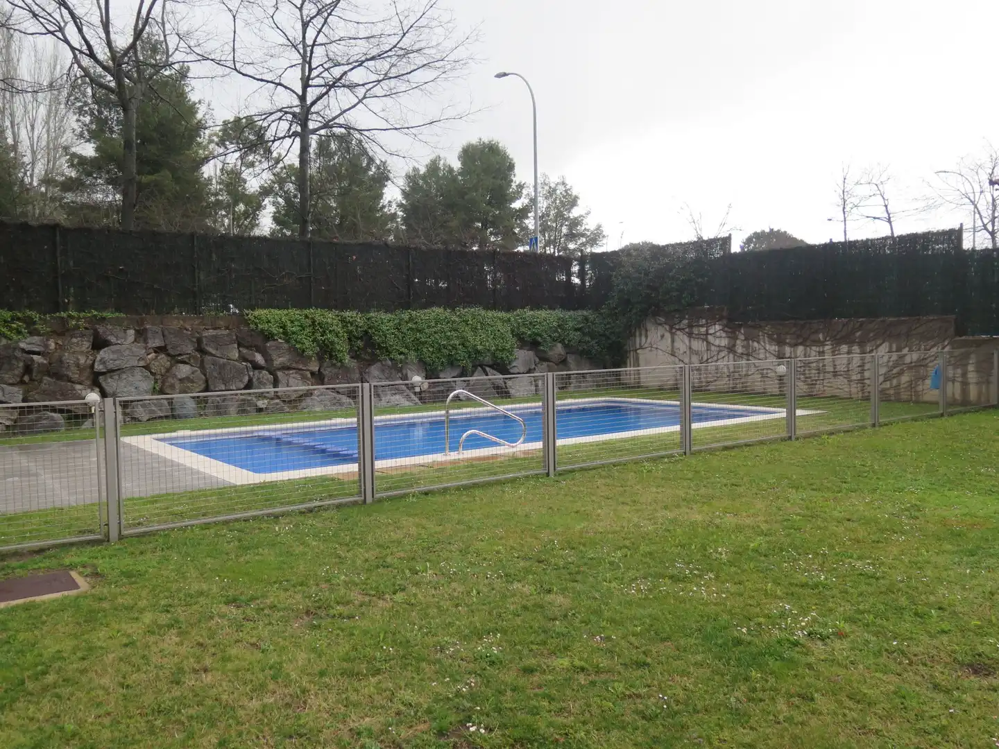 Piscina de Planta baixa de lloguer en Girona amb Aire condicionat, Calefacció i Terrassa