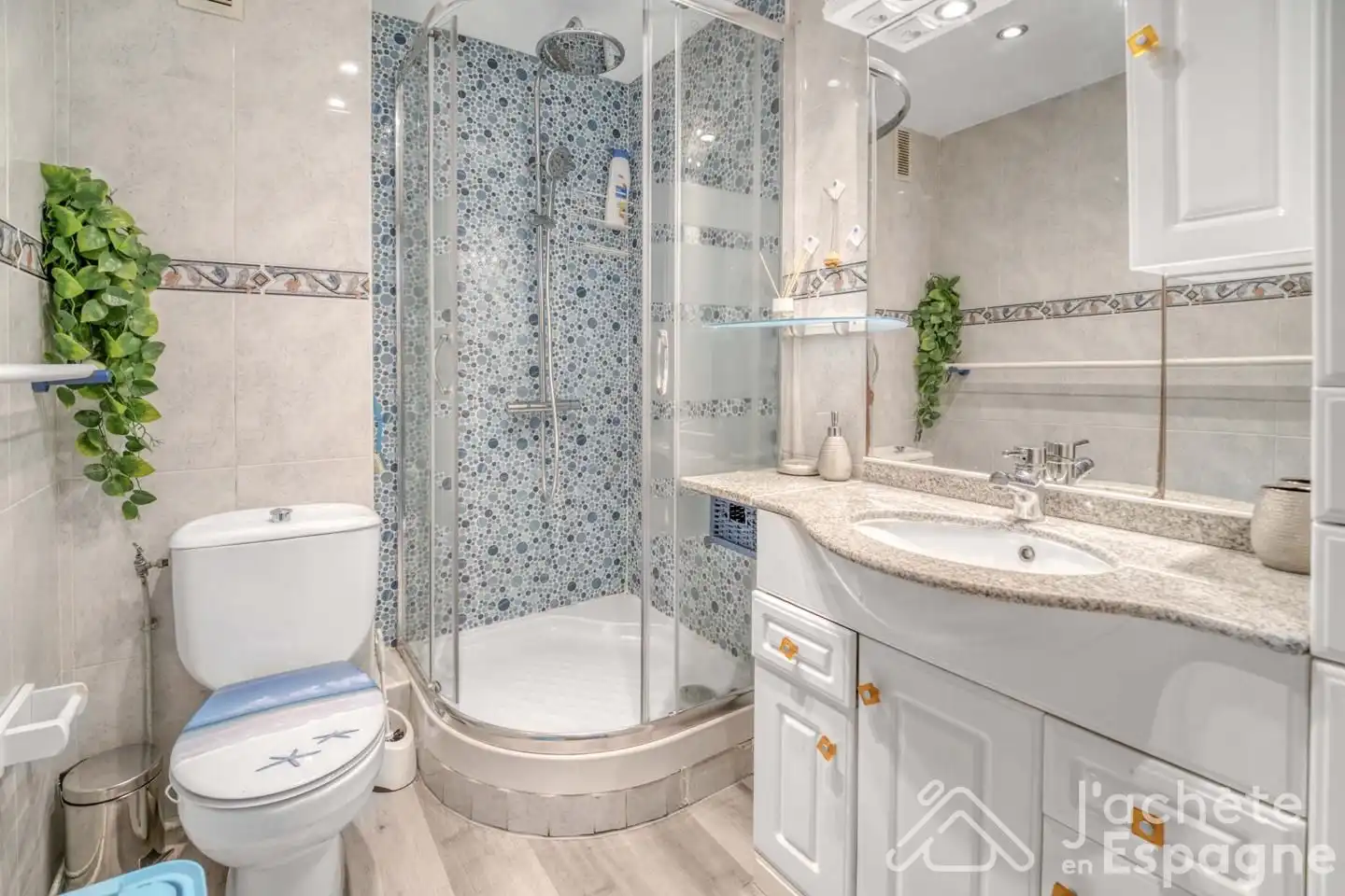 Bathroom of Apartments for sale in La Ràpita  with Air Conditioner, Terrace and Furnished