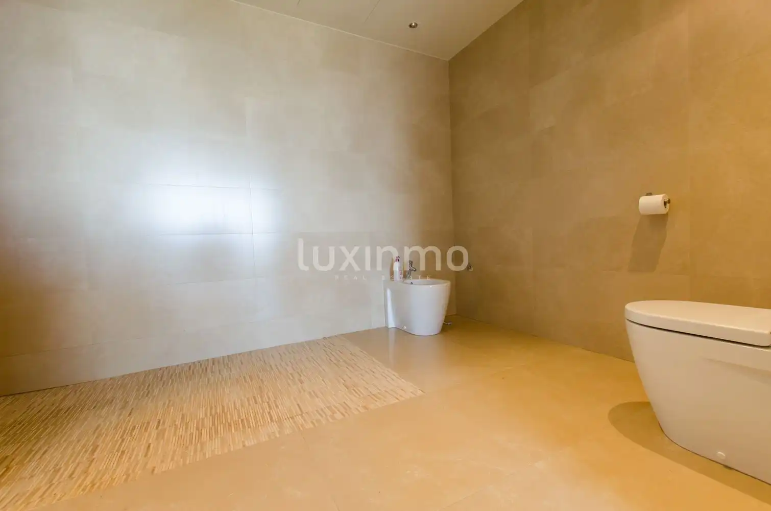 Badezimmer von Haus oder Chalet zum Verkauf in Altea mit Klimaanlage, Heizung und Privatgarten