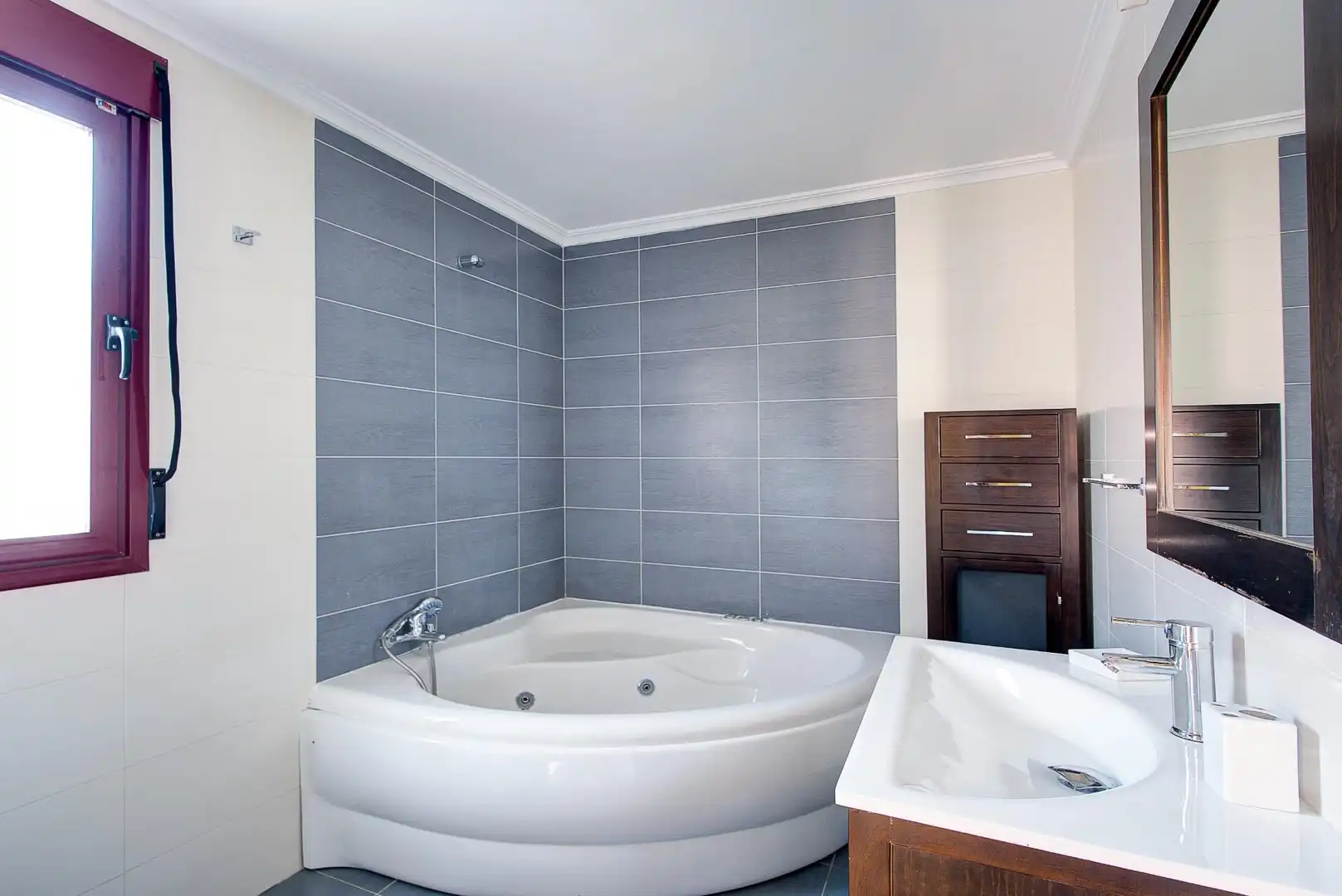 Bathroom of Detached homes for sale in Atarfe  with Heating, Terrace and Storage room