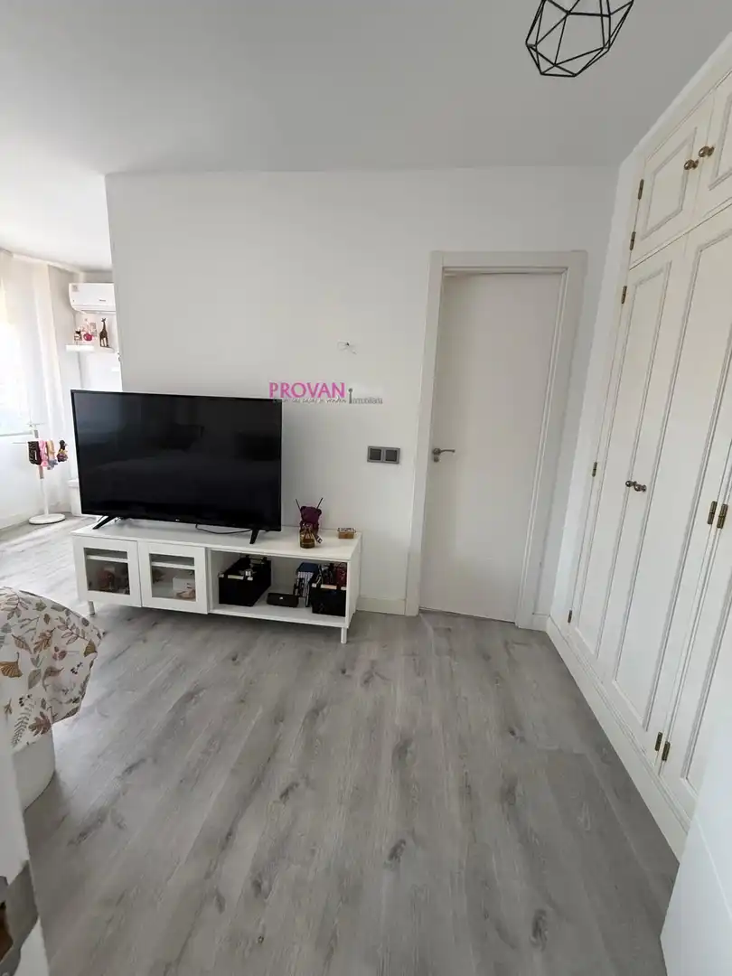 Sala d'estar de Àtic en venda en Torrejón de Ardoz amb Aire condicionat, Calefacció i Terrassa