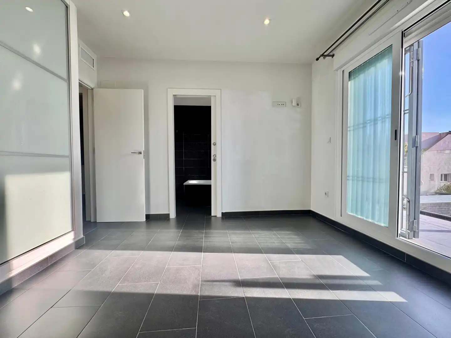 Casa adosada en venta en Torrevieja con Jardín privado, Terraza y Balcón