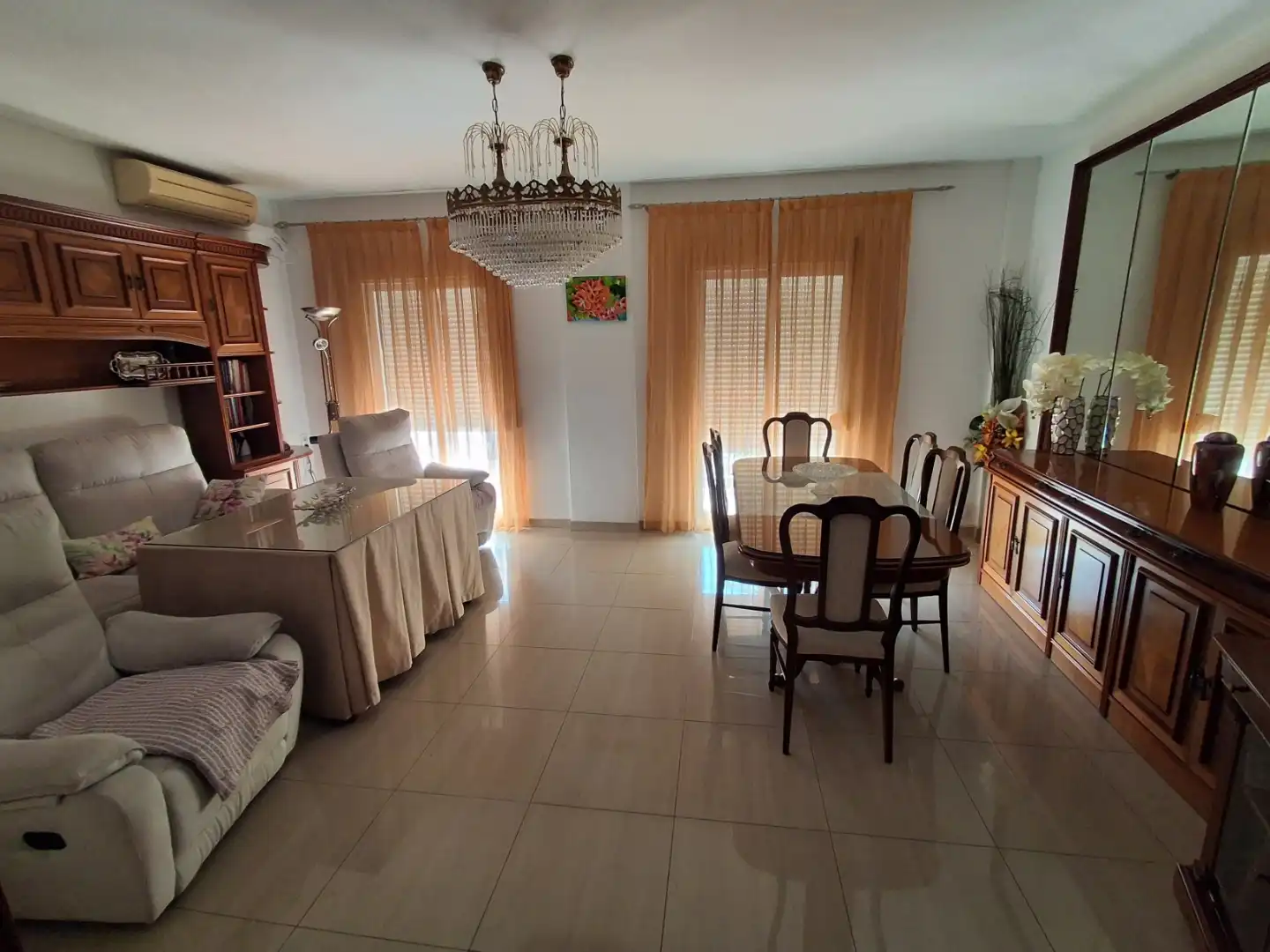 Comedor de Piso en venta en Peligros con Aire acondicionado