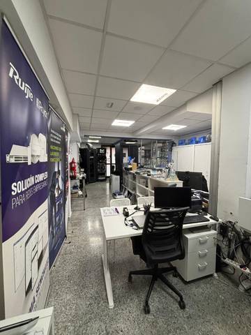 Local comercial en Alquiler en Carrer de l'Església, 106 en Castell - Poble Vell