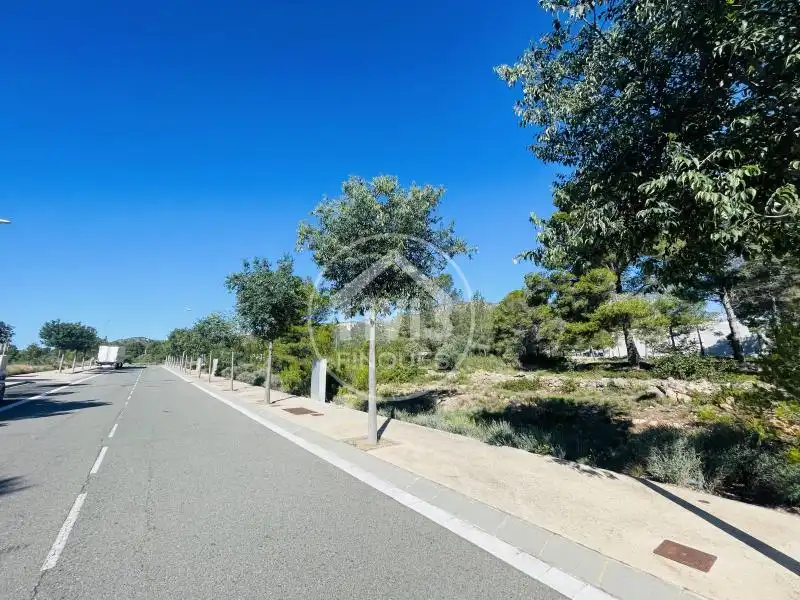 Terreny industrial en venda en Mont-roig del Camp