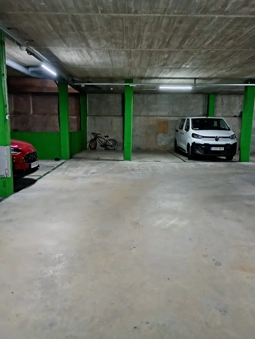 Parkplatz von Garage zum Verkauf in Barcelona