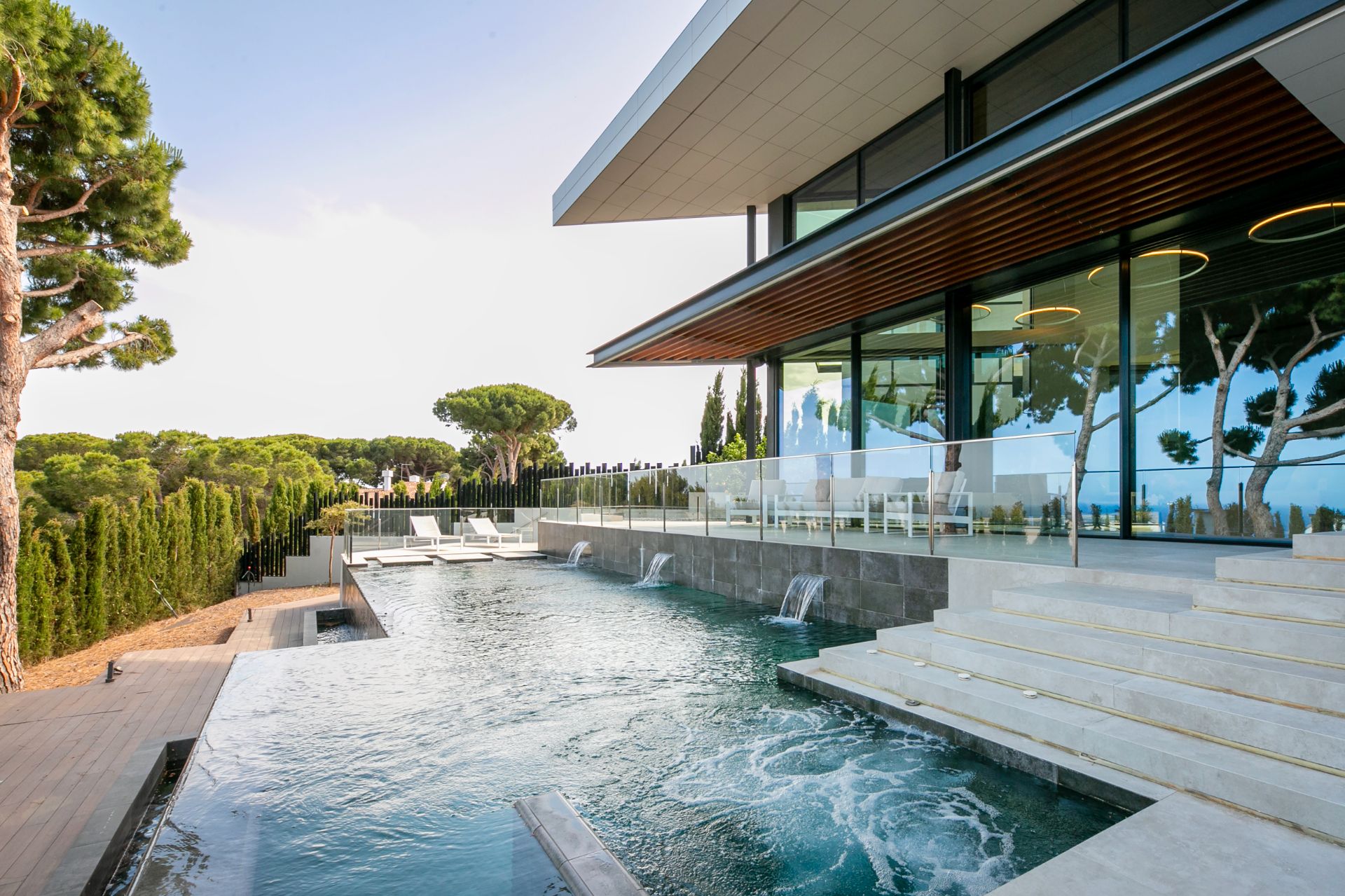 Piscina de Casa o xalet en venda en Caldes d'Estrac amb Aire condicionat, Calefacció i Jardí privat