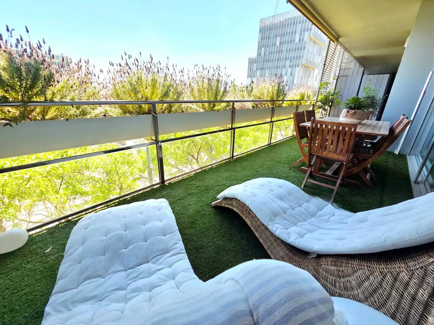 Terrassa de Pis en venda en Barcelona amb Aire condicionat, Calefacció i Jardí privat