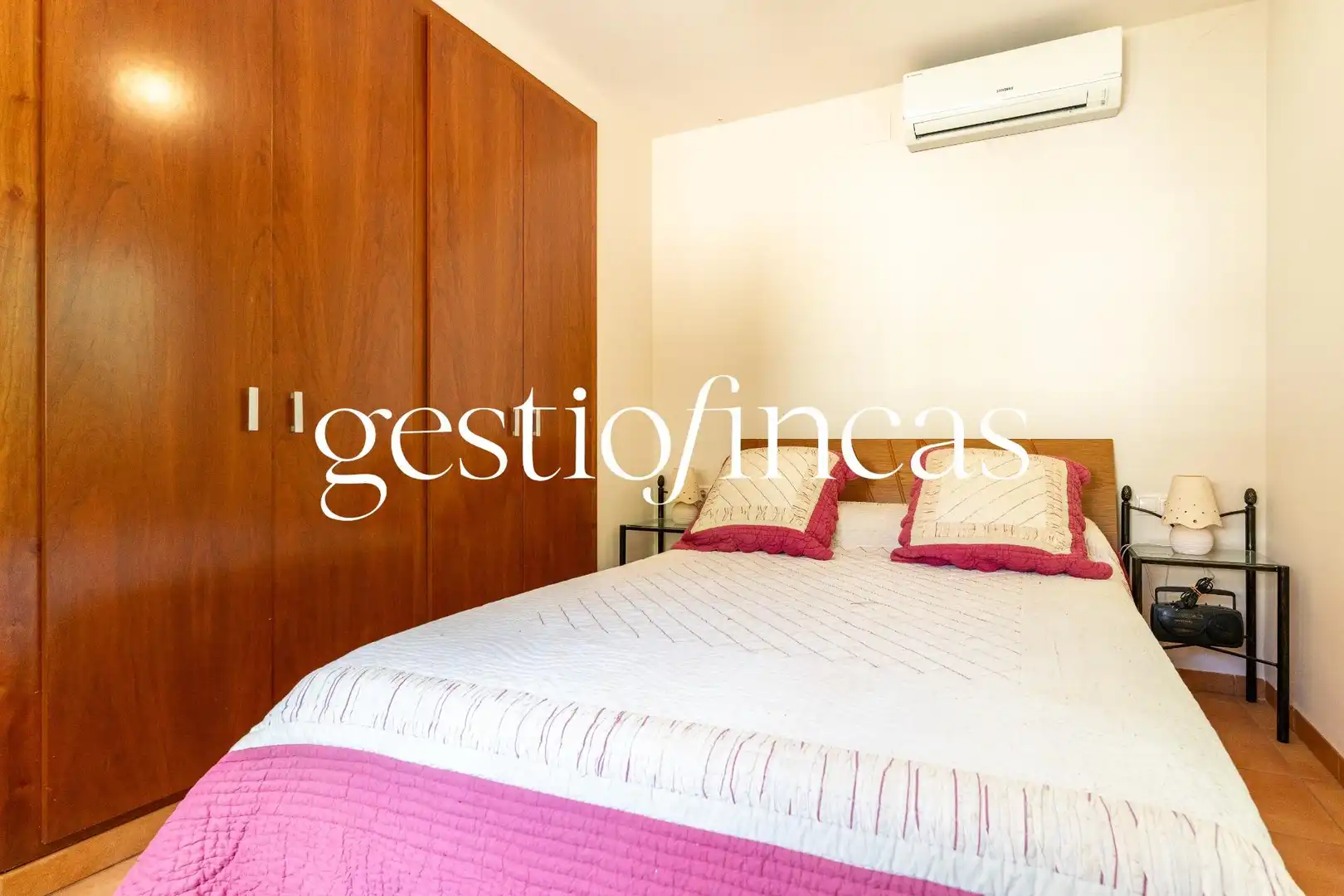 Bedroom of Houses for sale in Pratdip  with Air Conditioner, Heating and Private garden