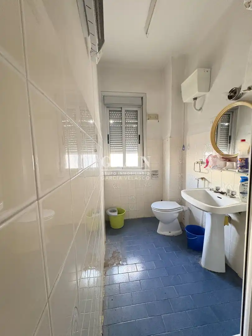Bany de Apartament en venda en Albacete amb Balcó
