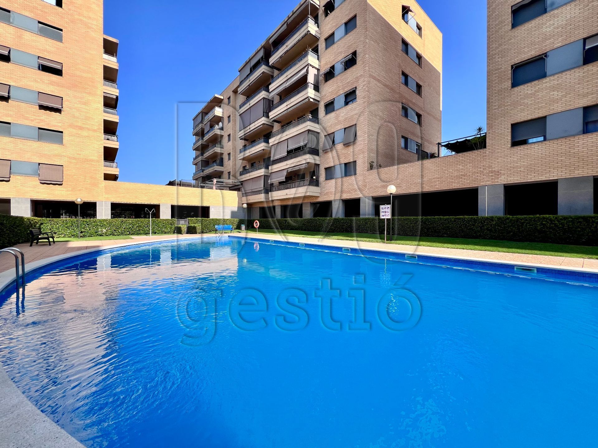 Swimming pool of Flat for sale in  Tarragona Capital  with Air Conditioner, Heating and Terrace