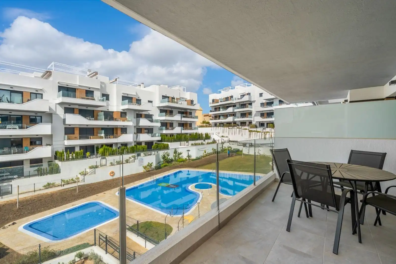 Apartament amb piscina en venda a N/A, imagen 2