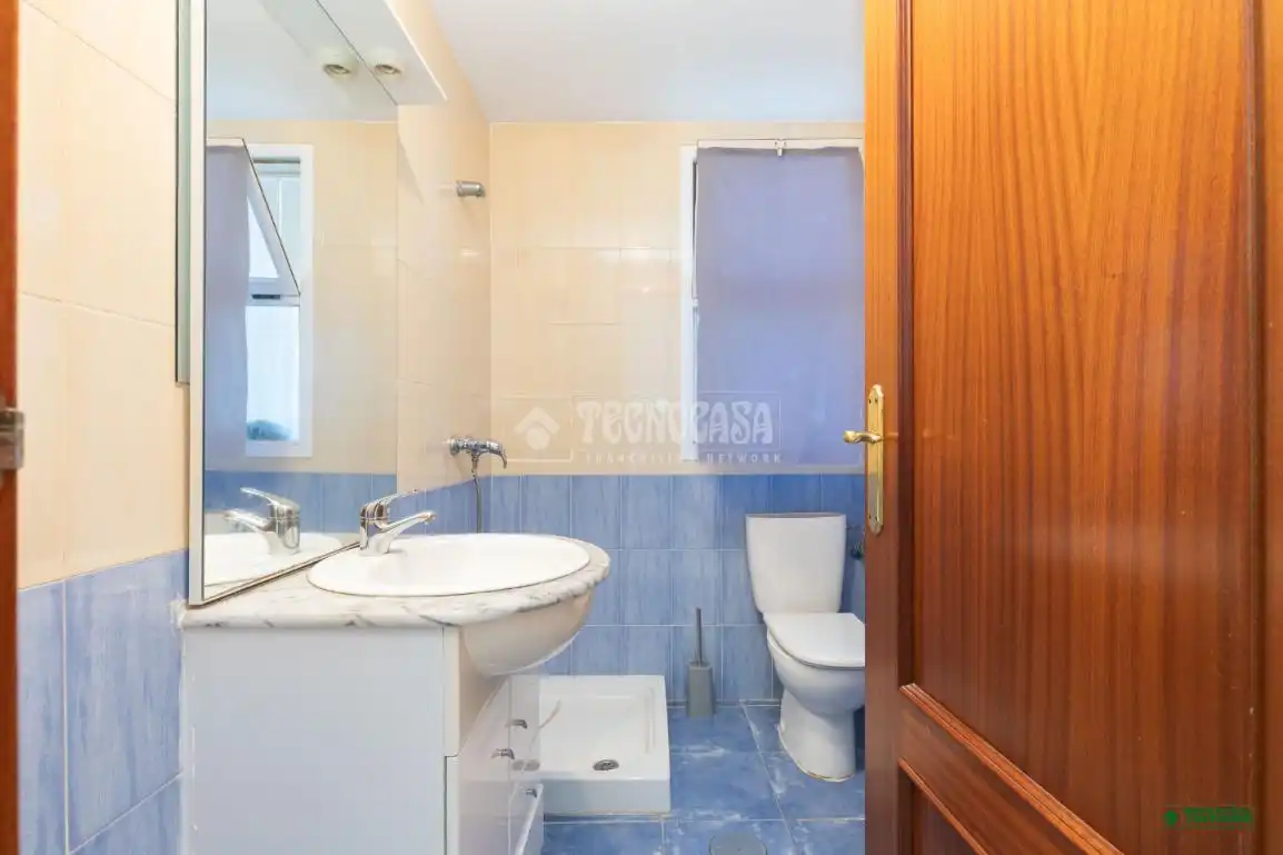 Baño de Piso en venta en Almería con Aire acondicionado