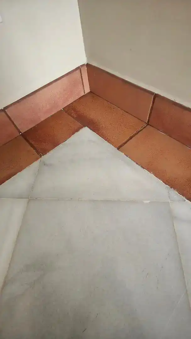 Exterior view of Flat for sale in Utrera  with Air Conditioner and Balcony