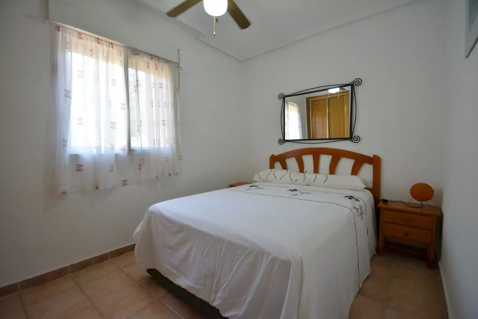 Habitación de Finca rústica en venta en Guardamar del Segura con Terraza, Trastero y Amueblado