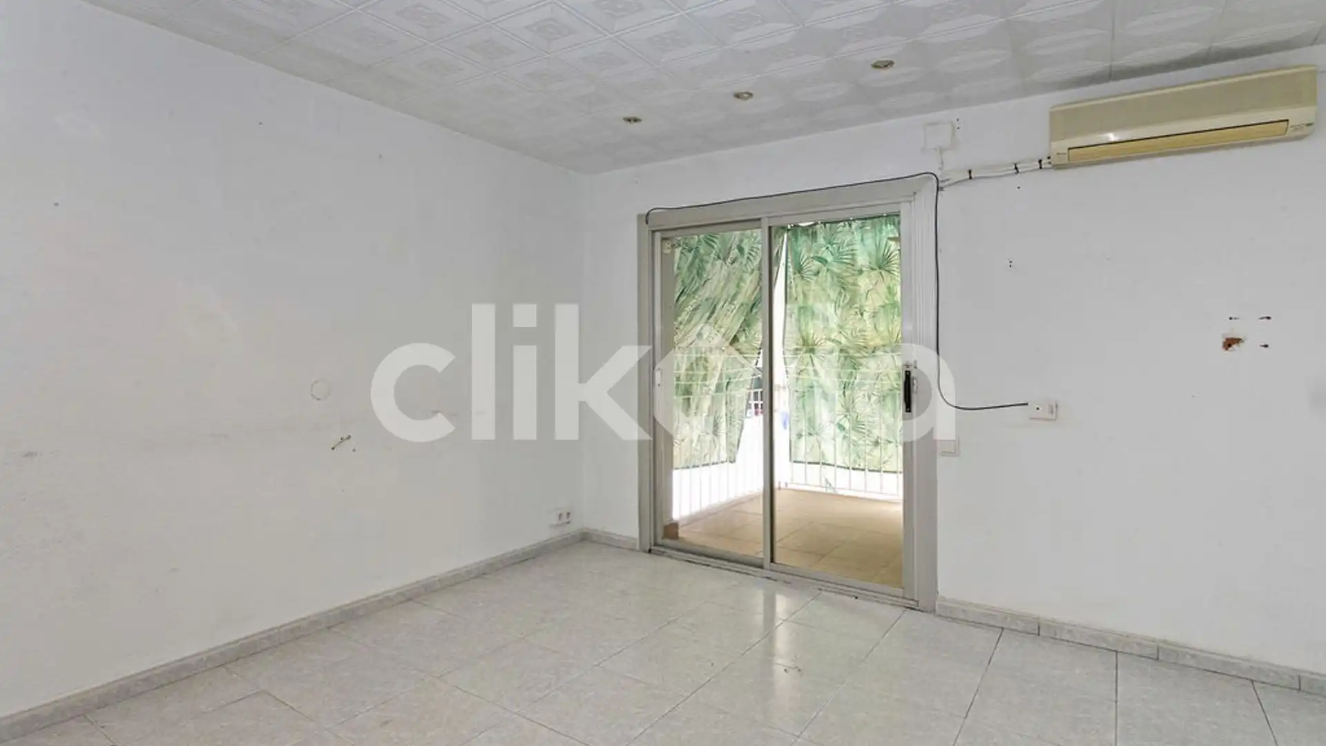 Piso en venta en Sant Joan Despí con Terraza