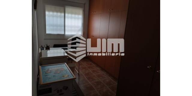 Casa adosada en Venta en GENOVES  en Centro - El Castillo