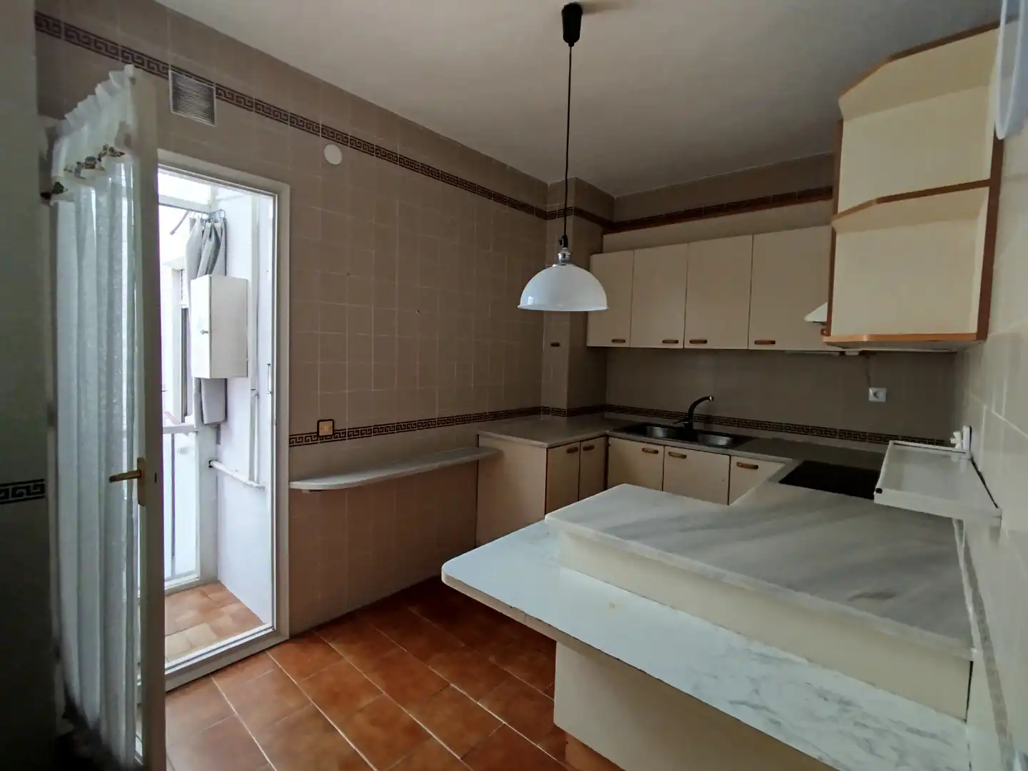 Cuina de Pis en venda en Barcelona amb Aire condicionat i Terrassa