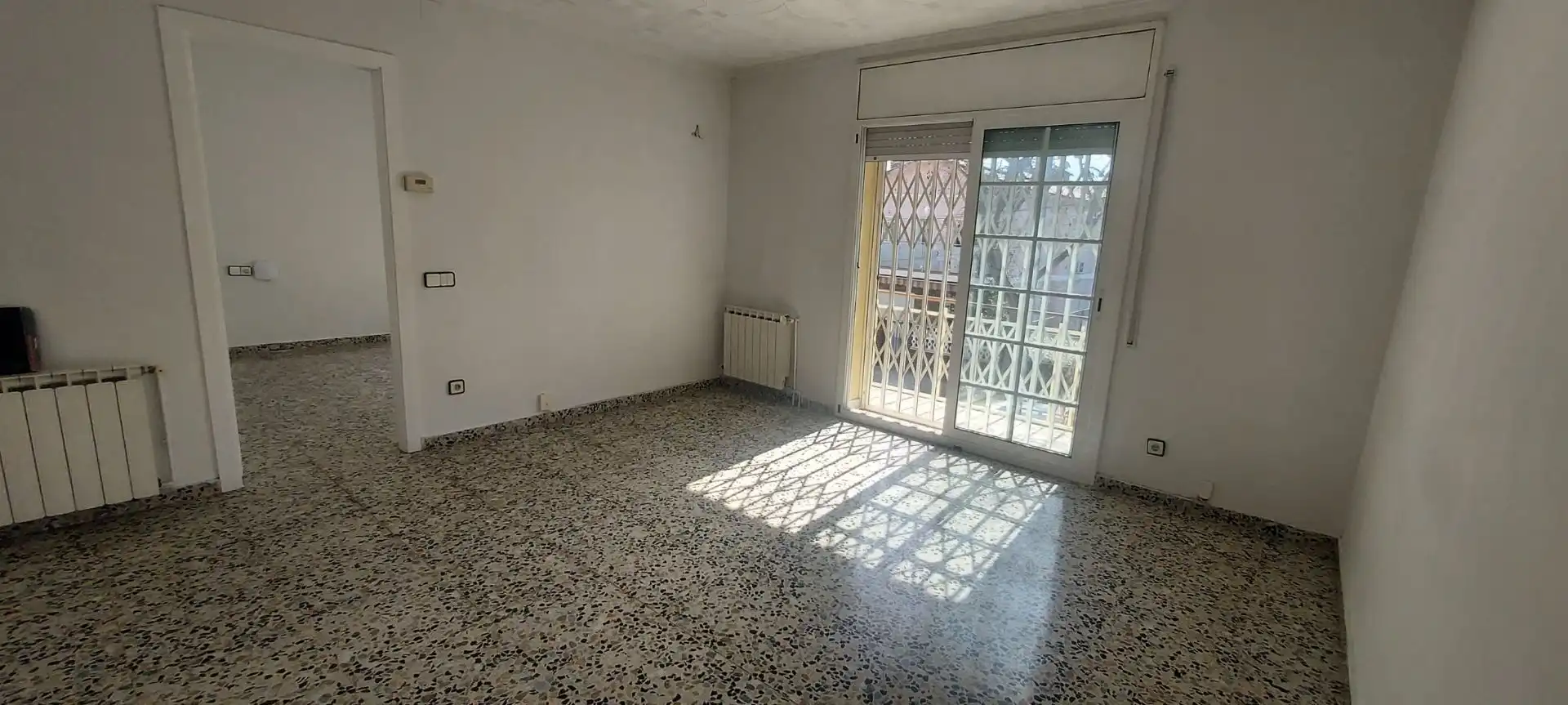 Habitación de Casa o chalet en venta en Barberà del Vallès con Calefacción, Jardín privado y Terraza