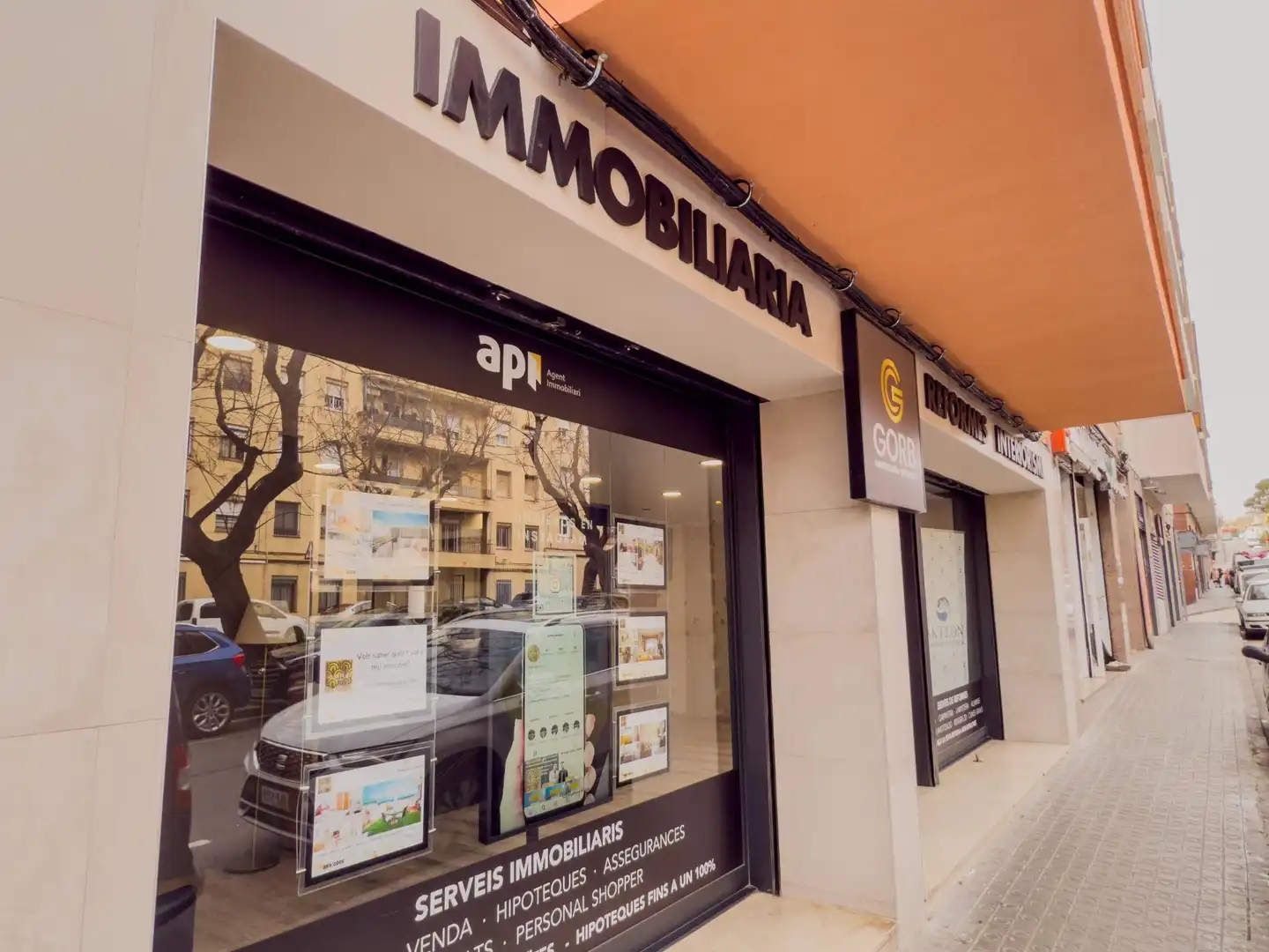 Vista exterior de Casa o chalet en venta en Mataró con Calefacción, Terraza y Trastero