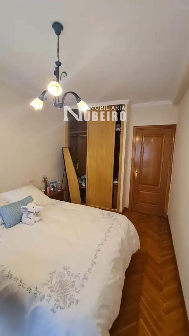 Dormitori de Pis de lloguer en Lugo amb Moblat