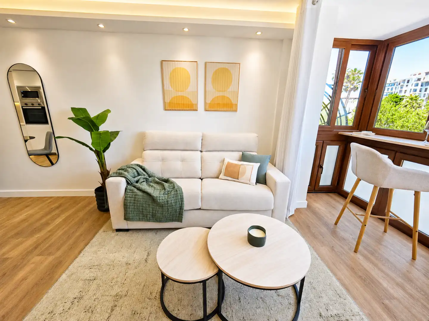 Wohnzimmer von Wohnung zum Verkauf in Manilva mit Klimaanlage, Terrasse und Möbliert
