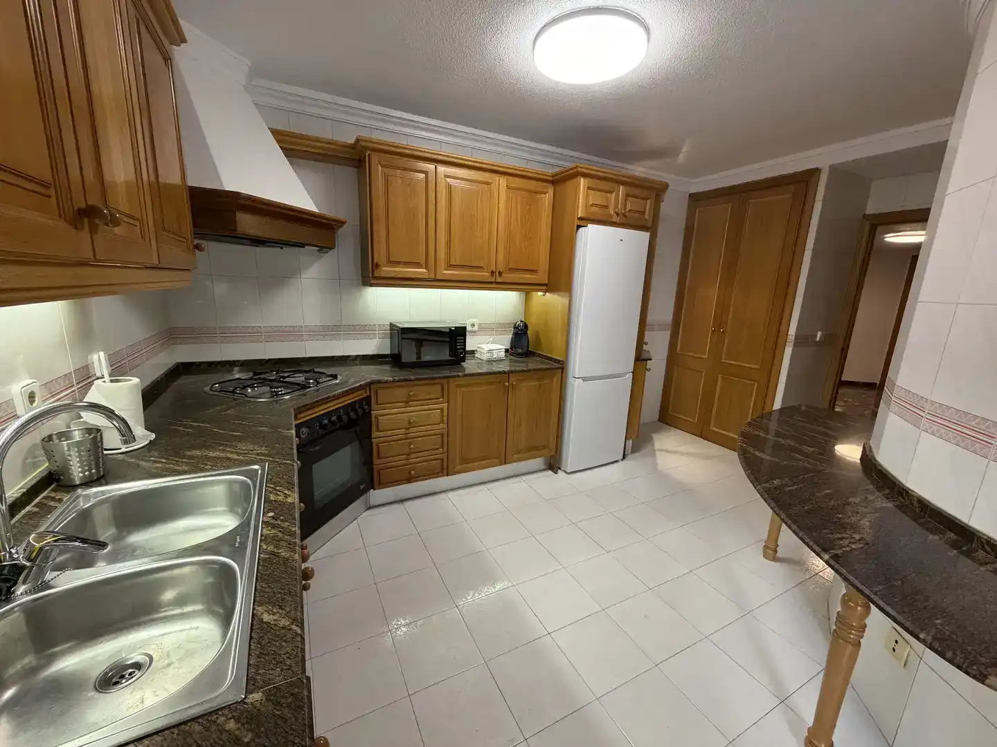 Kitchen of Flat for share in Lorca  with Furnished
