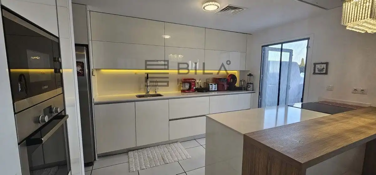 Chalet con piscina en venta en de la Estacion, imagen 18